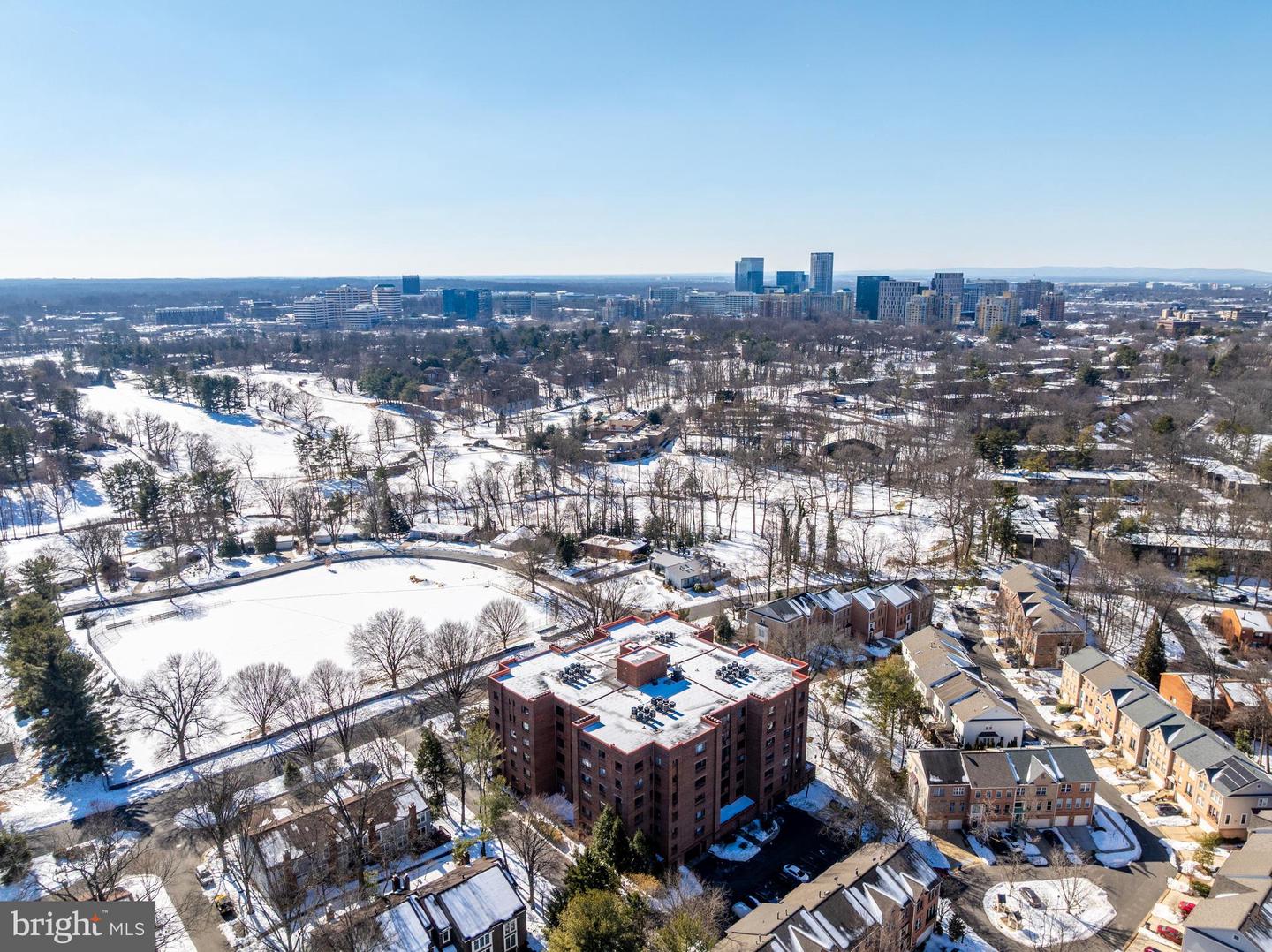 11500 FAIRWAY DR #507, RESTON, Virginia 20190, 2 Bedrooms Bedrooms, 9 Rooms Rooms,2 BathroomsBathrooms,Residential,For sale,11500 FAIRWAY DR #507,VAFX2288284 MLS # VAFX2288284 11500 FAIRWAY DR #507, RESTON, Virginia 20190, 2 Bedrooms Bedrooms, 9 Rooms Rooms,2 BathroomsBathrooms,Residential,For sale,11500 FAIRWAY DR #507,VAFX2288284 MLS # VAFX2288284