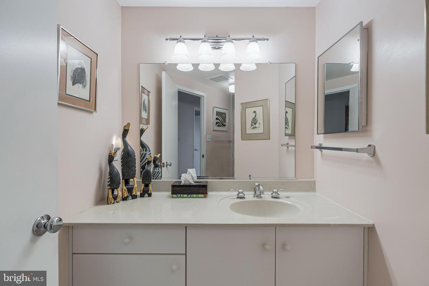 11500 FAIRWAY DR #507, RESTON, Virginia 20190, 2 Bedrooms Bedrooms, 9 Rooms Rooms,2 BathroomsBathrooms,Residential,For sale,11500 FAIRWAY DR #507,VAFX2288284 MLS # VAFX2288284 11500 FAIRWAY DR #507, RESTON, Virginia 20190, 2 Bedrooms Bedrooms, 9 Rooms Rooms,2 BathroomsBathrooms,Residential,For sale,11500 FAIRWAY DR #507,VAFX2288284 MLS # VAFX2288284