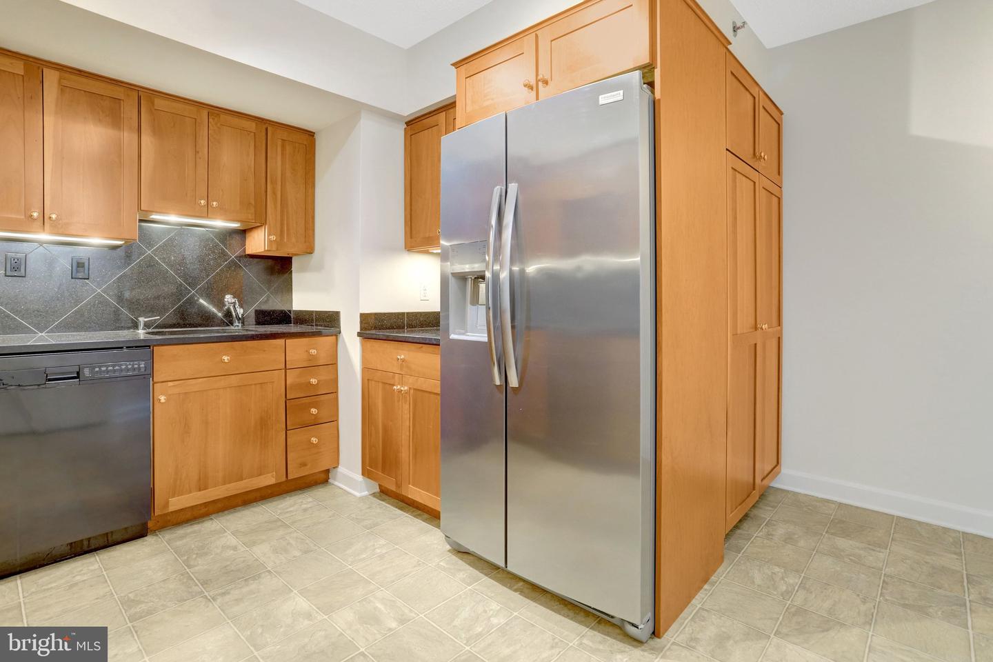 1300 CRYSTAL DR #808S, ARLINGTON, Virginia 22202, 2 Bedrooms Bedrooms, ,1 BathroomBathrooms,Residential,For sale,1300 CRYSTAL DR #808S,VAAR2068342 MLS # VAAR2068342