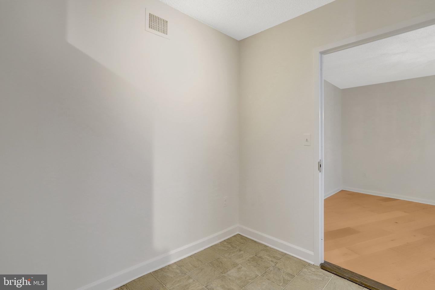 1300 CRYSTAL DR #808S, ARLINGTON, Virginia 22202, 2 Bedrooms Bedrooms, ,1 BathroomBathrooms,Residential,For sale,1300 CRYSTAL DR #808S,VAAR2068342 MLS # VAAR2068342