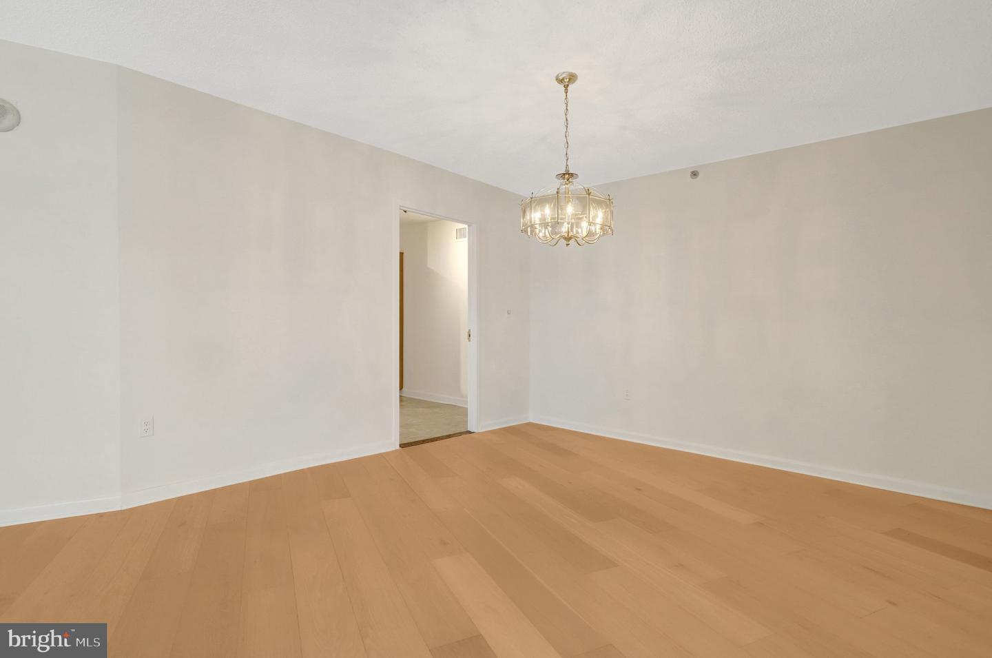 1300 CRYSTAL DR #808S, ARLINGTON, Virginia 22202, 2 Bedrooms Bedrooms, ,1 BathroomBathrooms,Residential,For sale,1300 CRYSTAL DR #808S,VAAR2068342 MLS # VAAR2068342