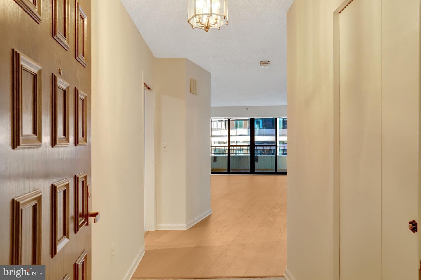 1300 CRYSTAL DR #808S, ARLINGTON, Virginia 22202, 2 Bedrooms Bedrooms, ,1 BathroomBathrooms,Residential,For sale,1300 CRYSTAL DR #808S,VAAR2068342 MLS # VAAR2068342