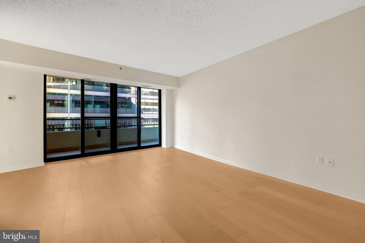 1300 CRYSTAL DR #808S, ARLINGTON, Virginia 22202, 2 Bedrooms Bedrooms, ,1 BathroomBathrooms,Residential,For sale,1300 CRYSTAL DR #808S,VAAR2068342 MLS # VAAR2068342