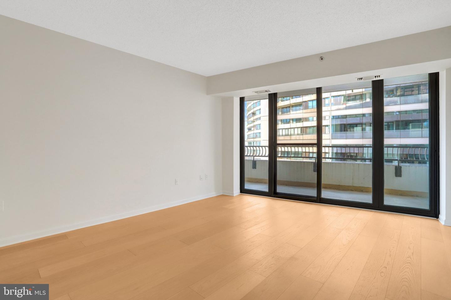 1300 CRYSTAL DR #808S, ARLINGTON, Virginia 22202, 2 Bedrooms Bedrooms, ,1 BathroomBathrooms,Residential,For sale,1300 CRYSTAL DR #808S,VAAR2068342 MLS # VAAR2068342