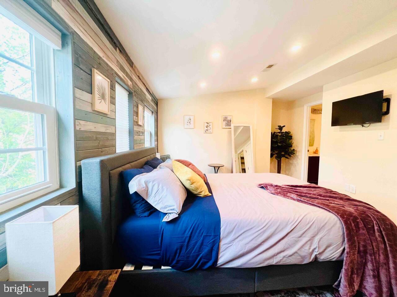 243 LONGFELLOW ST NW, WASHINGTON, District Of Columbia 20011, 4 Bedrooms Bedrooms, ,3 BathroomsBathrooms,Residential,For sale,243 LONGFELLOW ST NW,DCDC2244828 MLS # DCDC2244828