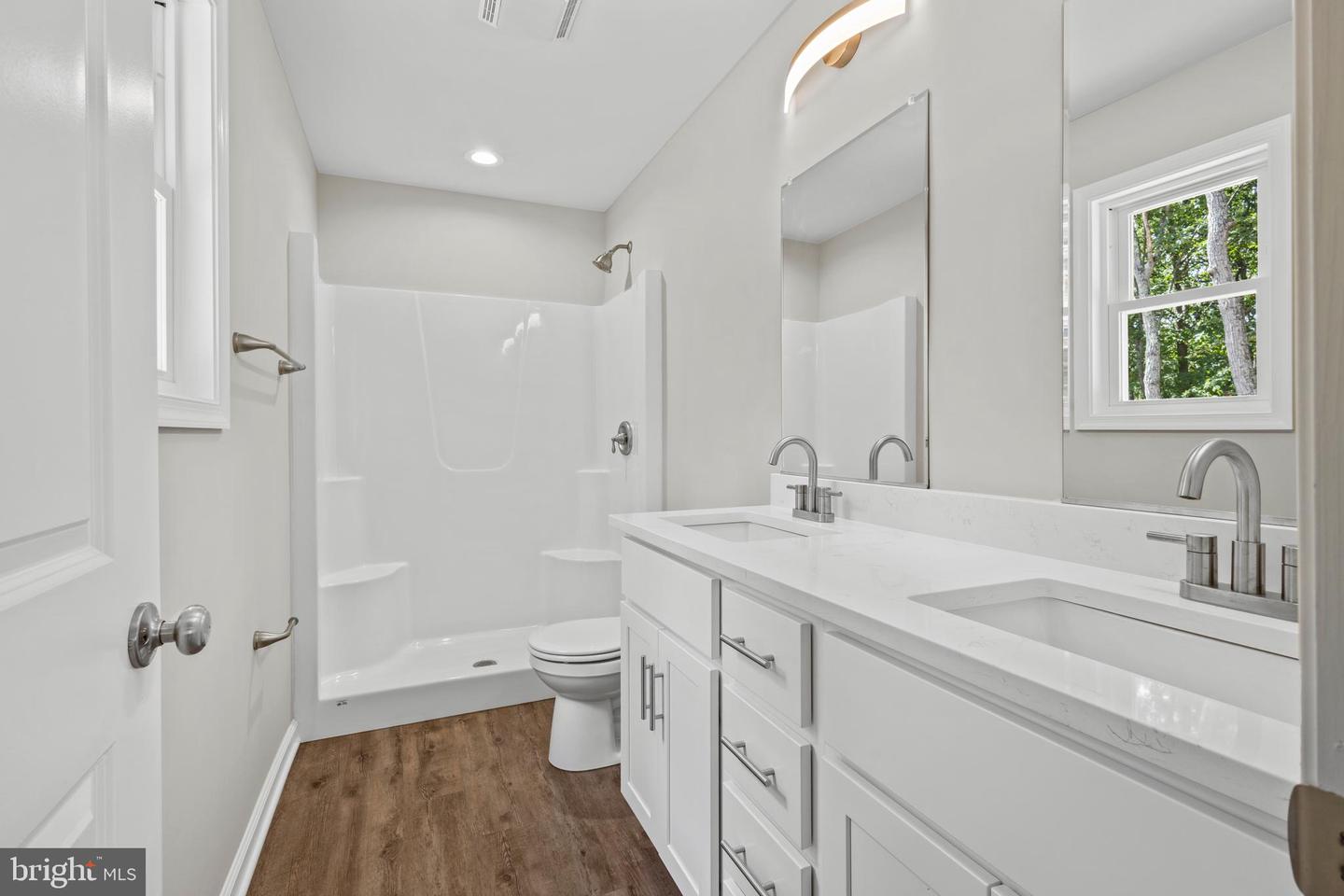 172 MARTINS FARM RD, FRONT ROYAL, Virginia 22630, ,Residential,For sale,172 MARTINS FARM RD,VAWR2013358 MLS # VAWR2013358