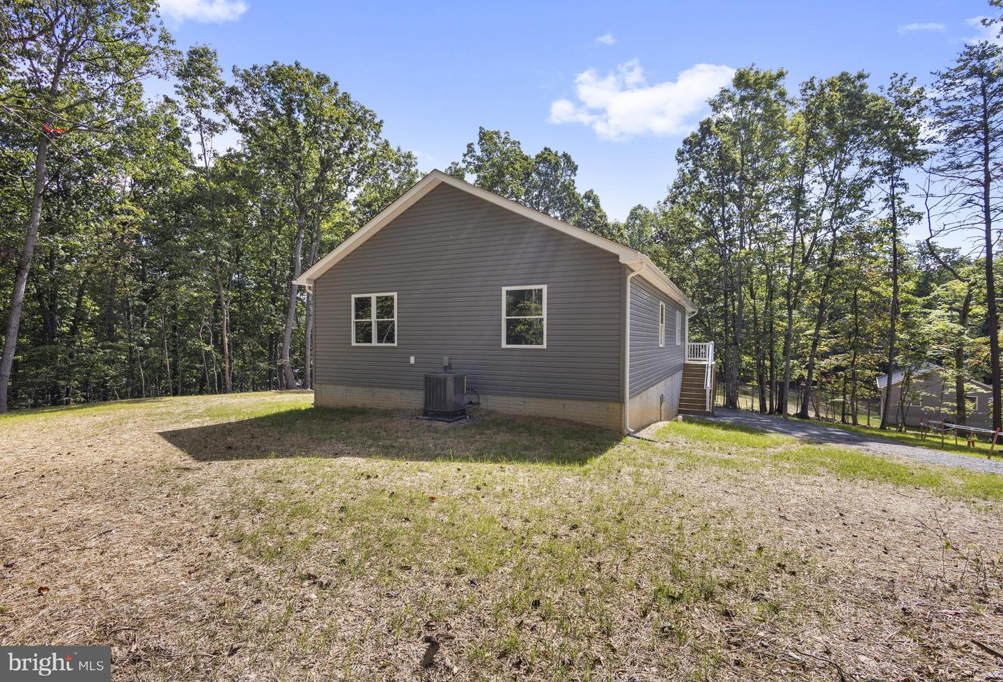 172 MARTINS FARM RD, FRONT ROYAL, Virginia 22630, ,Residential,For sale,172 MARTINS FARM RD,VAWR2013358 MLS # VAWR2013358