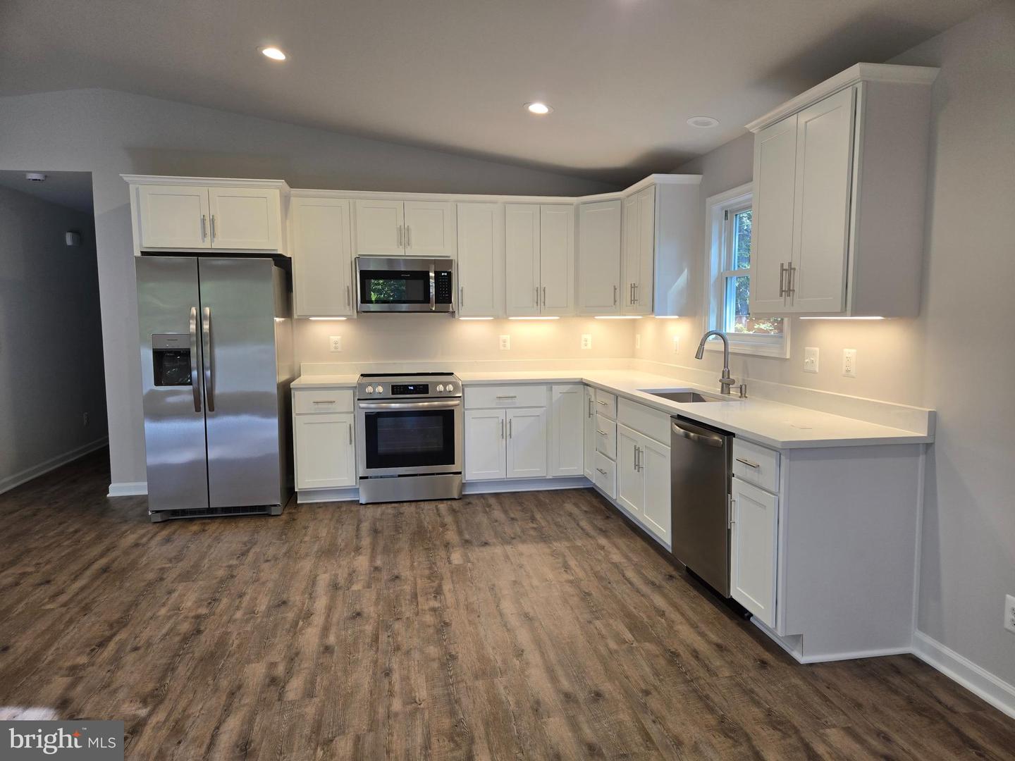 172 MARTINS FARM RD, FRONT ROYAL, Virginia 22630, ,Residential,For sale,172 MARTINS FARM RD,VAWR2013358 MLS # VAWR2013358