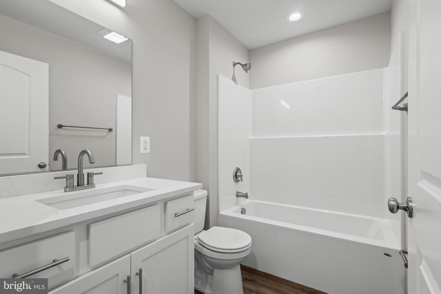 172 MARTINS FARM RD, FRONT ROYAL, Virginia 22630, ,Residential,For sale,172 MARTINS FARM RD,VAWR2013358 MLS # VAWR2013358