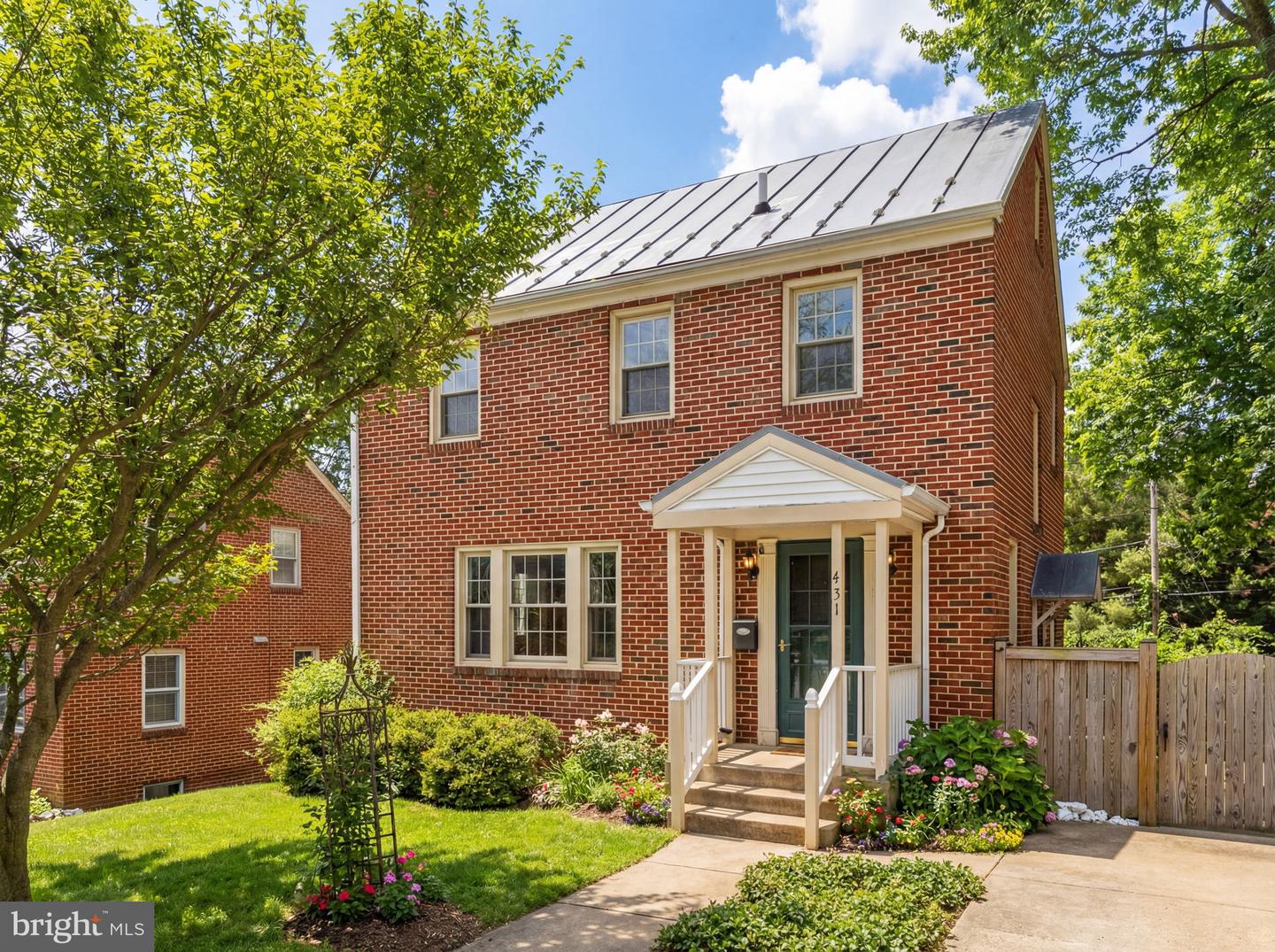 431 JEFFERSON ST, WINCHESTER, Virginia 22601, 3 Bedrooms Bedrooms, ,1 BathroomBathrooms,Residential,For sale,431 JEFFERSON ST,VAWI2009944 MLS # VAWI2009944