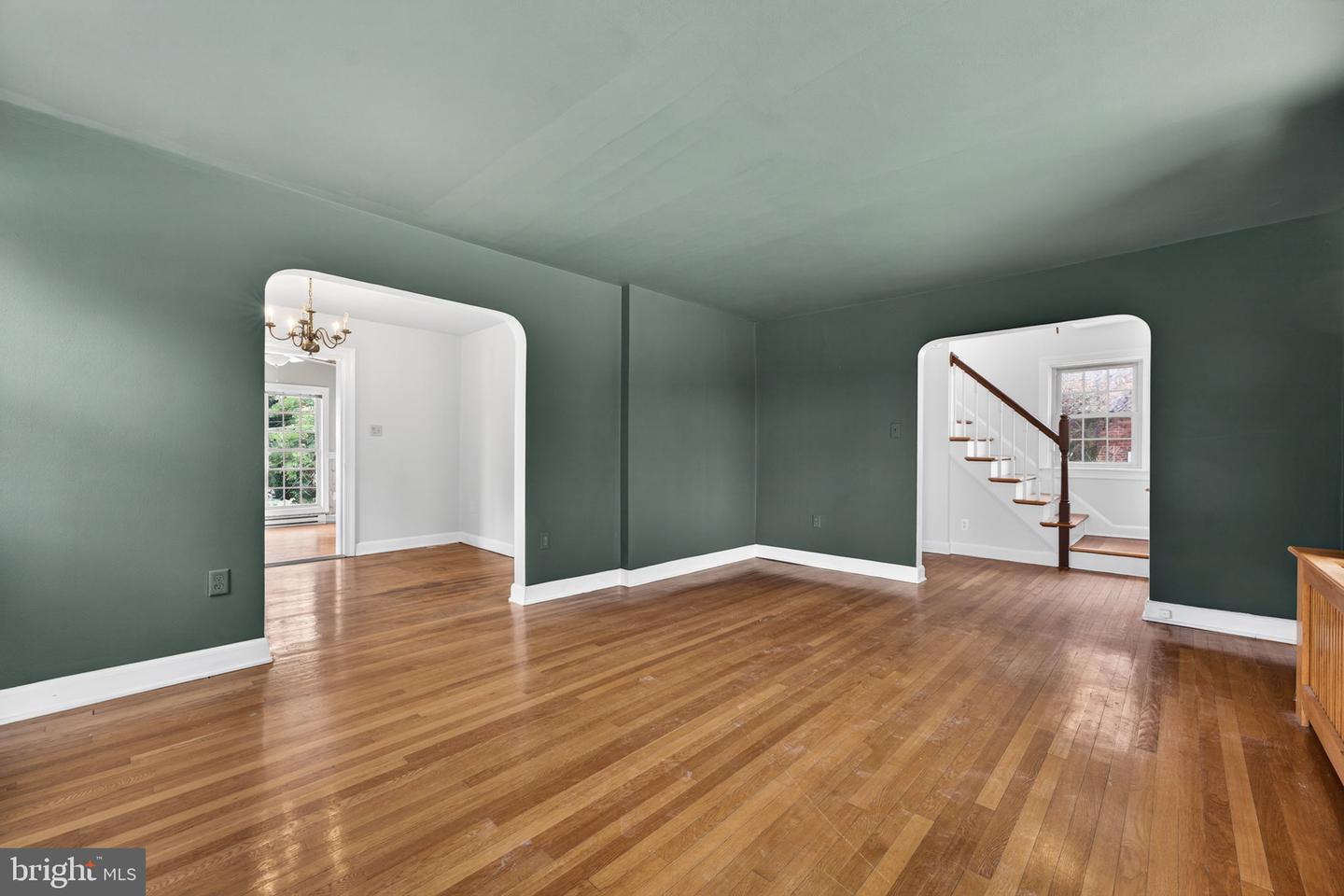 431 JEFFERSON ST, WINCHESTER, Virginia 22601, 3 Bedrooms Bedrooms, ,1 BathroomBathrooms,Residential,For sale,431 JEFFERSON ST,VAWI2009944 MLS # VAWI2009944