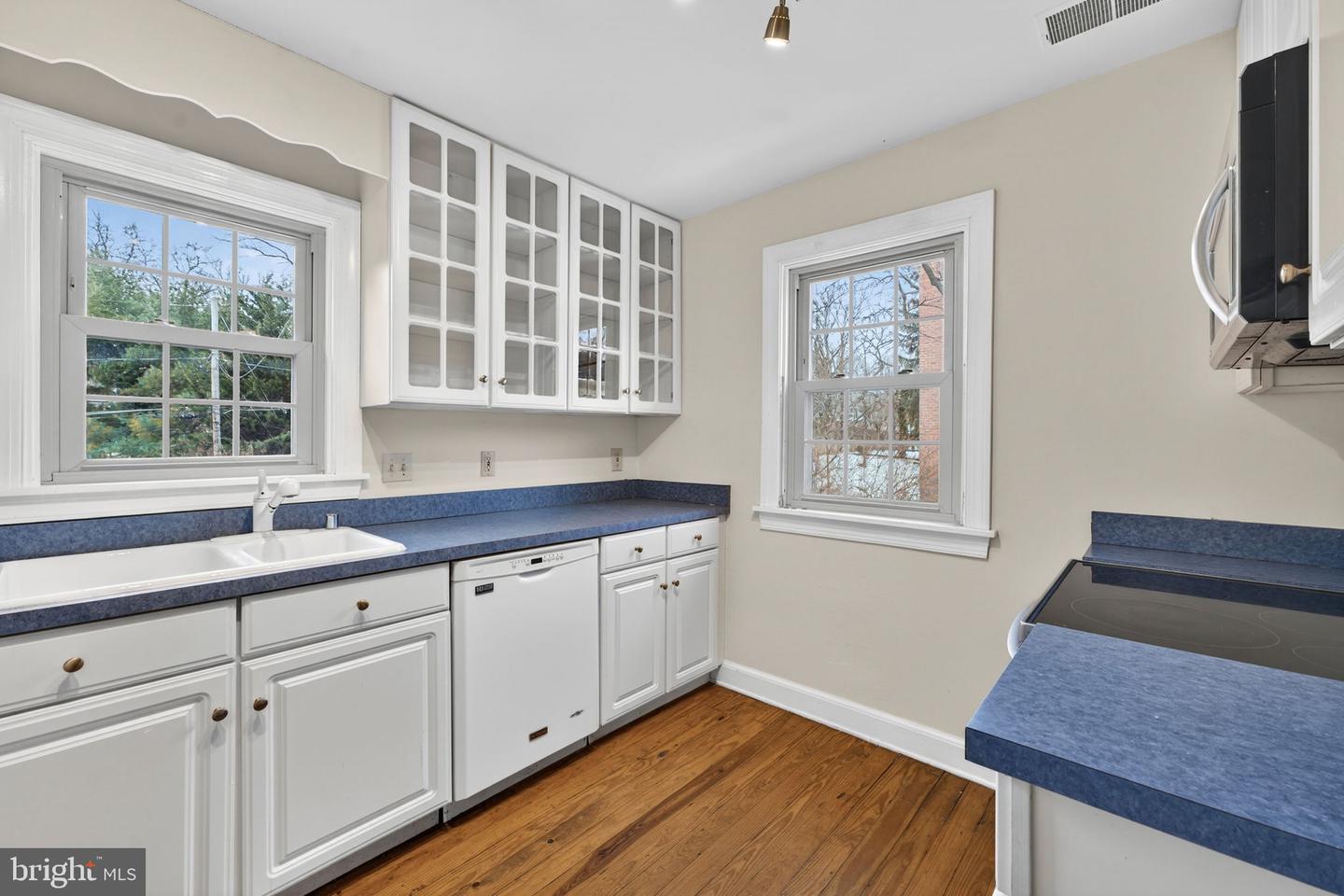 431 JEFFERSON ST, WINCHESTER, Virginia 22601, 3 Bedrooms Bedrooms, ,1 BathroomBathrooms,Residential,For sale,431 JEFFERSON ST,VAWI2009944 MLS # VAWI2009944