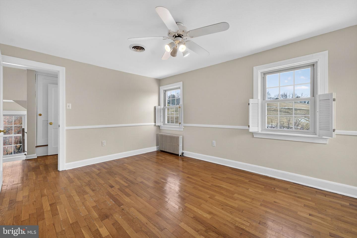 431 JEFFERSON ST, WINCHESTER, Virginia 22601, 3 Bedrooms Bedrooms, ,1 BathroomBathrooms,Residential,For sale,431 JEFFERSON ST,VAWI2009944 MLS # VAWI2009944