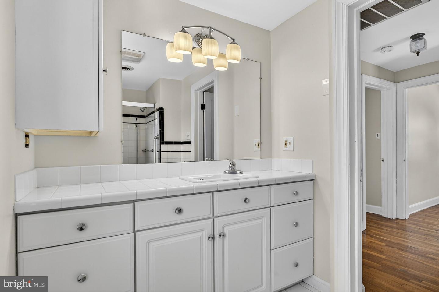 431 JEFFERSON ST, WINCHESTER, Virginia 22601, 3 Bedrooms Bedrooms, ,1 BathroomBathrooms,Residential,For sale,431 JEFFERSON ST,VAWI2009944 MLS # VAWI2009944