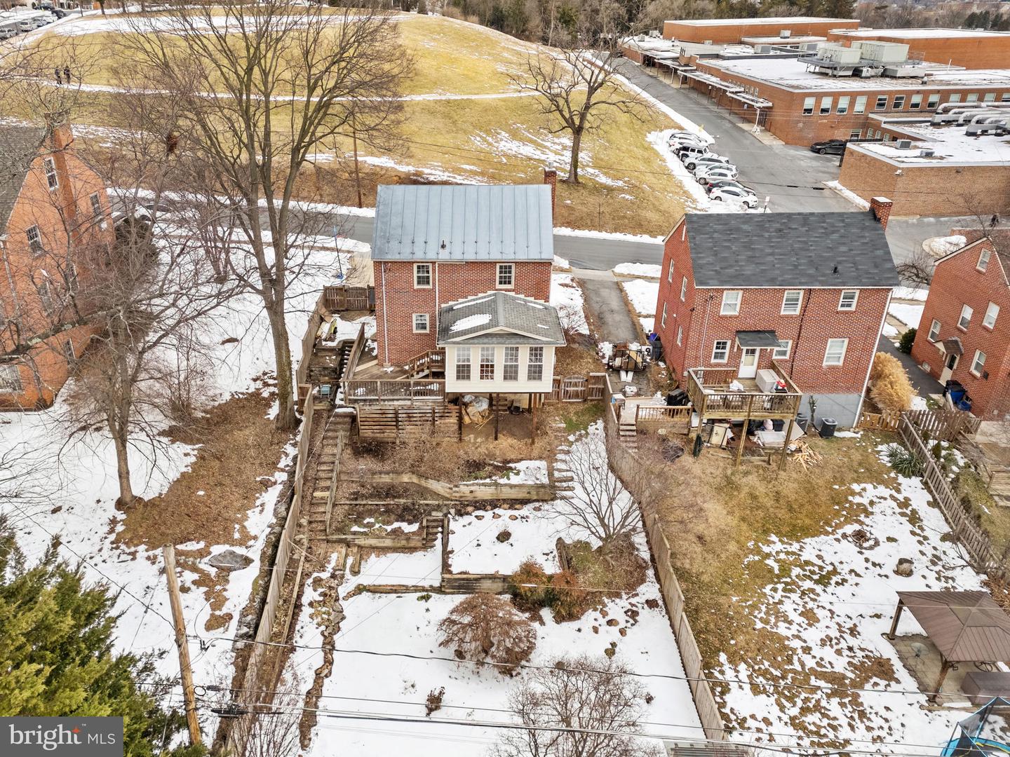 431 JEFFERSON ST, WINCHESTER, Virginia 22601, 3 Bedrooms Bedrooms, ,1 BathroomBathrooms,Residential,For sale,431 JEFFERSON ST,VAWI2009944 MLS # VAWI2009944