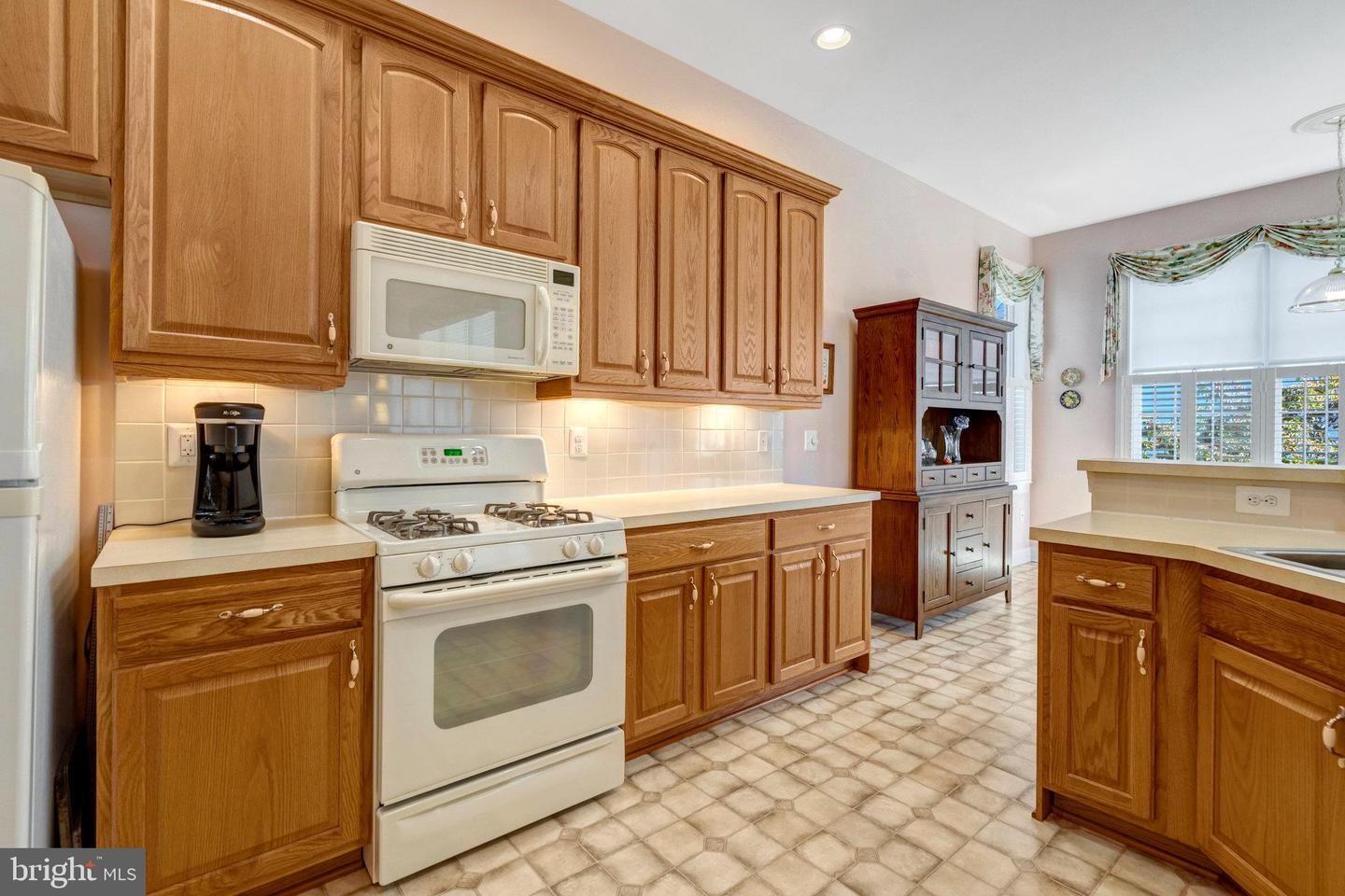 5226 CANYON CREEK WAY, HAYMARKET, Virginia 20169, 2 Bedrooms Bedrooms, ,2 BathroomsBathrooms,Residential,For sale,5226 CANYON CREEK WAY,VAPW2112250 MLS # VAPW2112250 5226 CANYON CREEK WAY, HAYMARKET, Virginia 20169, 2 Bedrooms Bedrooms, ,2 BathroomsBathrooms,Residential,For sale,5226 CANYON CREEK WAY,VAPW2112250 MLS # VAPW2112250