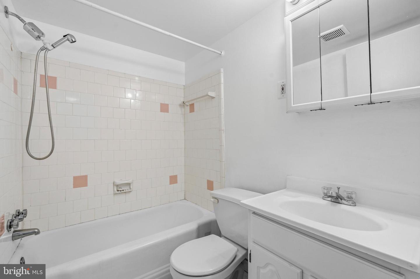 4361 AMERICANA DR #A, ANNANDALE, Virginia 22003, ,1 BathroomBathrooms,Residential,For sale,4361 AMERICANA DR #A,VAFX2290470 MLS # VAFX2290470