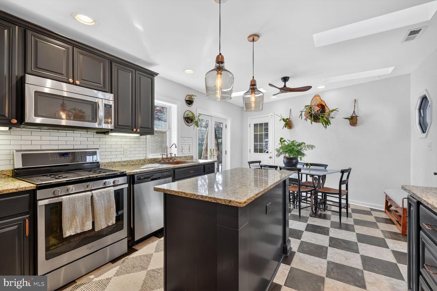 2201 HARVARD DR, ALEXANDRIA, Virginia 22307, 3 Bedrooms Bedrooms, ,2 BathroomsBathrooms,Residential,For sale,2201 HARVARD DR,VAFX2290500 MLS # VAFX2290500 2201 HARVARD DR, ALEXANDRIA, Virginia 22307, 3 Bedrooms Bedrooms, ,2 BathroomsBathrooms,Residential,For sale,2201 HARVARD DR,VAFX2290500 MLS # VAFX2290500