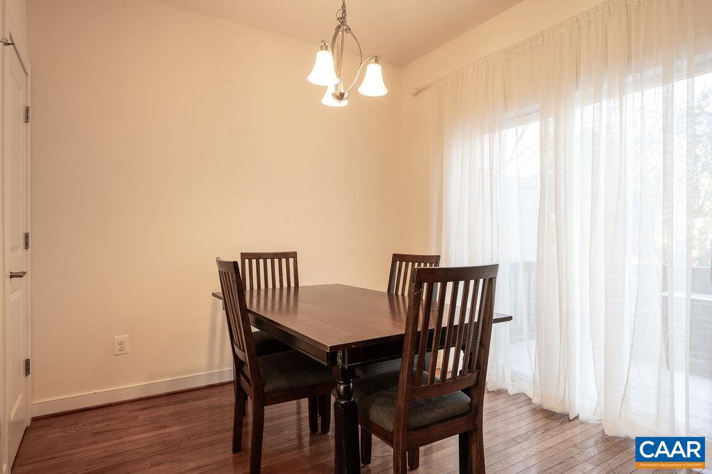 103 LONGWOOD DR #E, CHARLOTTESVILLE, Virginia 22903, 3 Bedrooms Bedrooms, ,2 BathroomsBathrooms,Residential,For sale,103 LONGWOOD DR #E,673241 MLS # 673241