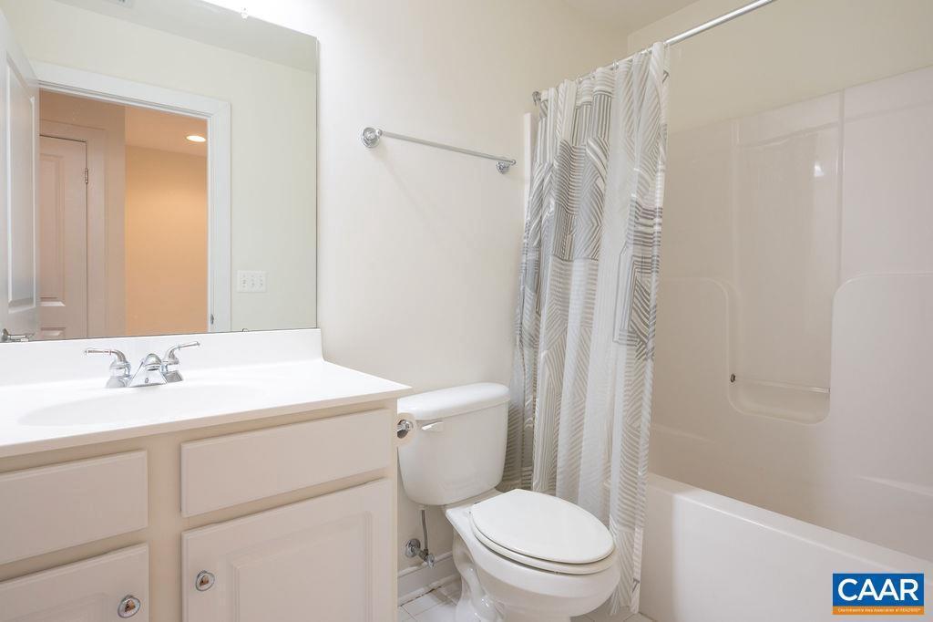 103 LONGWOOD DR #E, CHARLOTTESVILLE, Virginia 22903, 3 Bedrooms Bedrooms, ,2 BathroomsBathrooms,Residential,For sale,103 LONGWOOD DR #E,673241 MLS # 673241