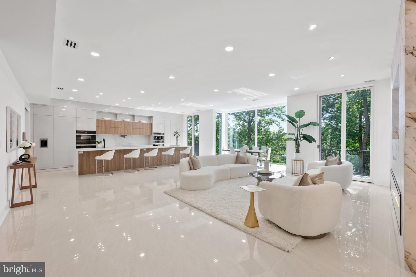 2321 N RICHMOND ST, ARLINGTON, Virginia 22207, 5 Bedrooms Bedrooms, ,5 BathroomsBathrooms,Residential,For sale,2321 N RICHMOND ST,VAAR2068876 MLS # VAAR2068876