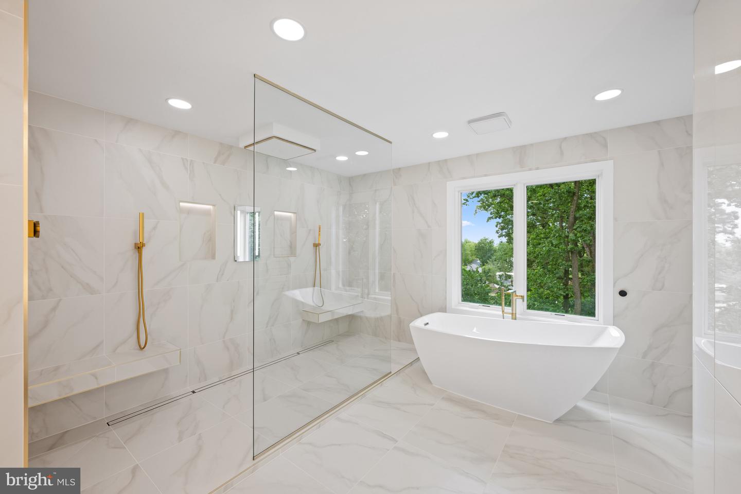 2321 N RICHMOND ST, ARLINGTON, Virginia 22207, 5 Bedrooms Bedrooms, ,5 BathroomsBathrooms,Residential,For sale,2321 N RICHMOND ST,VAAR2068876 MLS # VAAR2068876