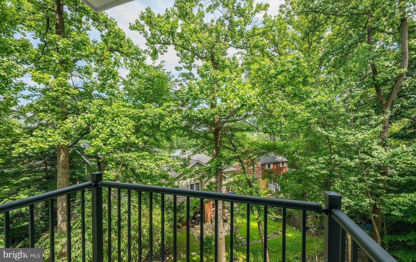 2321 N RICHMOND ST, ARLINGTON, Virginia 22207, 5 Bedrooms Bedrooms, ,5 BathroomsBathrooms,Residential,For sale,2321 N RICHMOND ST,VAAR2068876 MLS # VAAR2068876