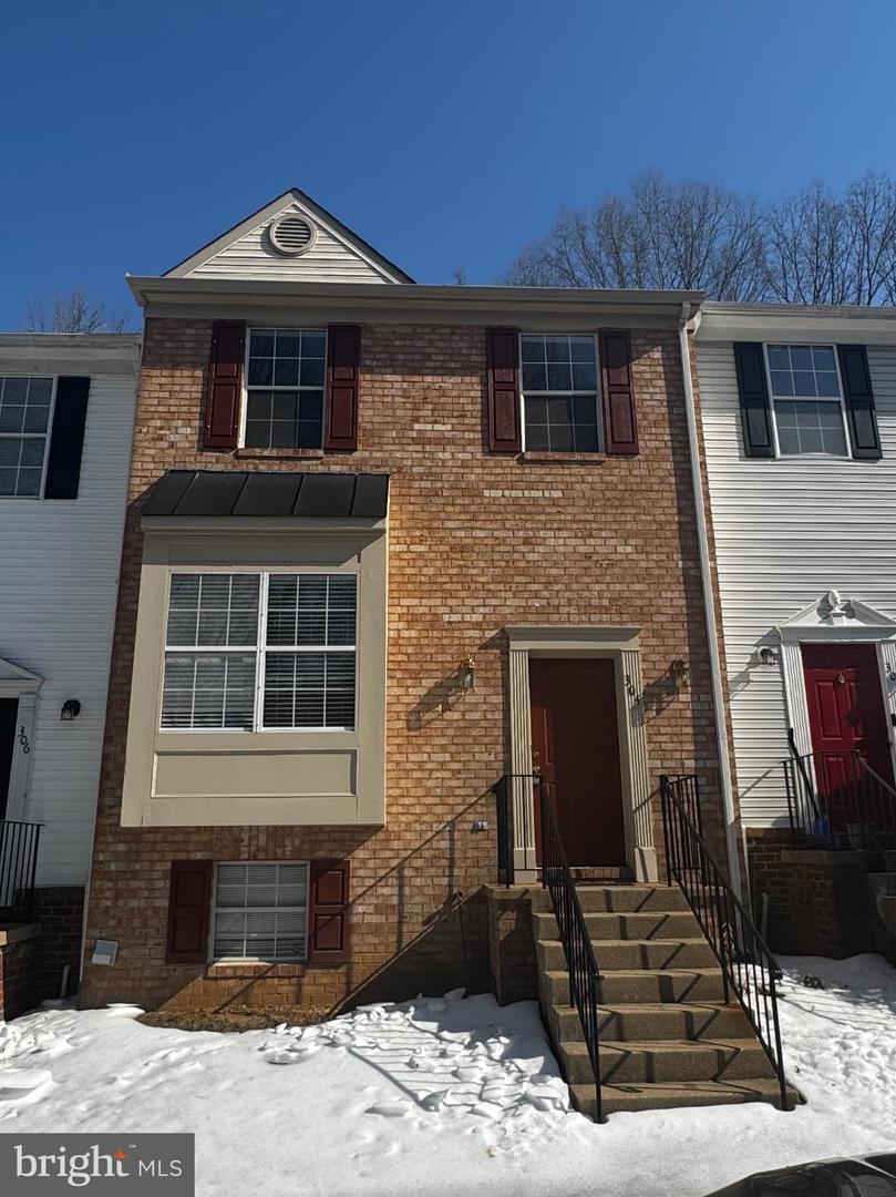 304 BEN NEUIS PL, FREDERICKSBURG, Virginia 22405, 3 Bedrooms Bedrooms, 10 Rooms Rooms,2 BathroomsBathrooms,Residential,For sale,304 BEN NEUIS PL,VAST2046140 MLS # VAST2046140 304 BEN NEUIS PL, FREDERICKSBURG, Virginia 22405, 3 Bedrooms Bedrooms, 10 Rooms Rooms,2 BathroomsBathrooms,Residential,For sale,304 BEN NEUIS PL,VAST2046140 MLS # VAST2046140