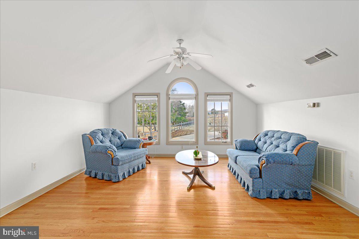 4059 LOWRY RD., GOODE, Virginia 24556, 6 Bedrooms Bedrooms, ,4 BathroomsBathrooms,Residential,For sale,4059 LOWRY RD.,VABV2000280 MLS # VABV2000280