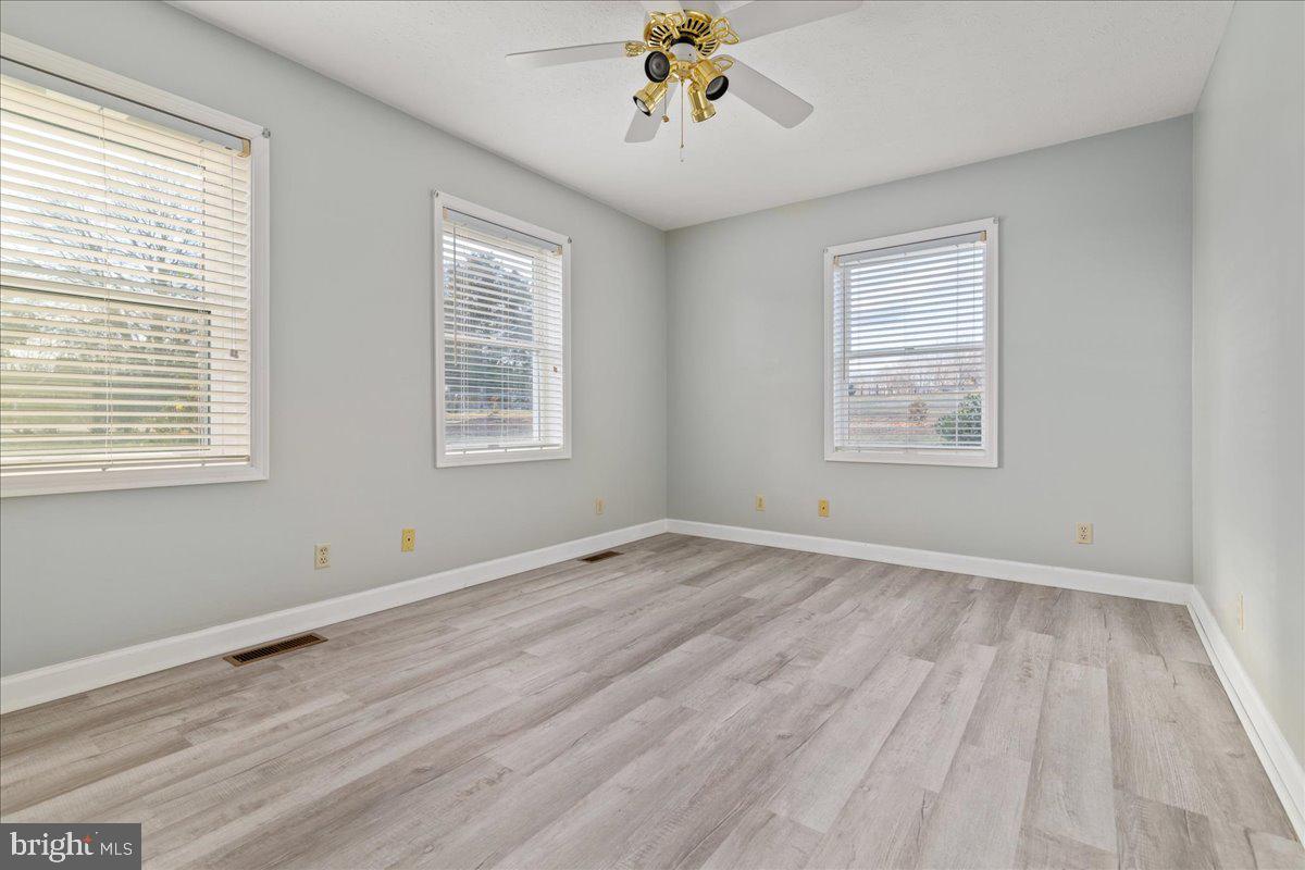 4059 LOWRY RD., GOODE, Virginia 24556, 6 Bedrooms Bedrooms, ,4 BathroomsBathrooms,Residential,For sale,4059 LOWRY RD.,VABV2000280 MLS # VABV2000280