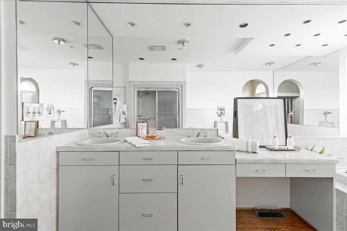 4059 LOWRY RD., GOODE, Virginia 24556, 6 Bedrooms Bedrooms, ,4 BathroomsBathrooms,Residential,For sale,4059 LOWRY RD.,VABV2000280 MLS # VABV2000280