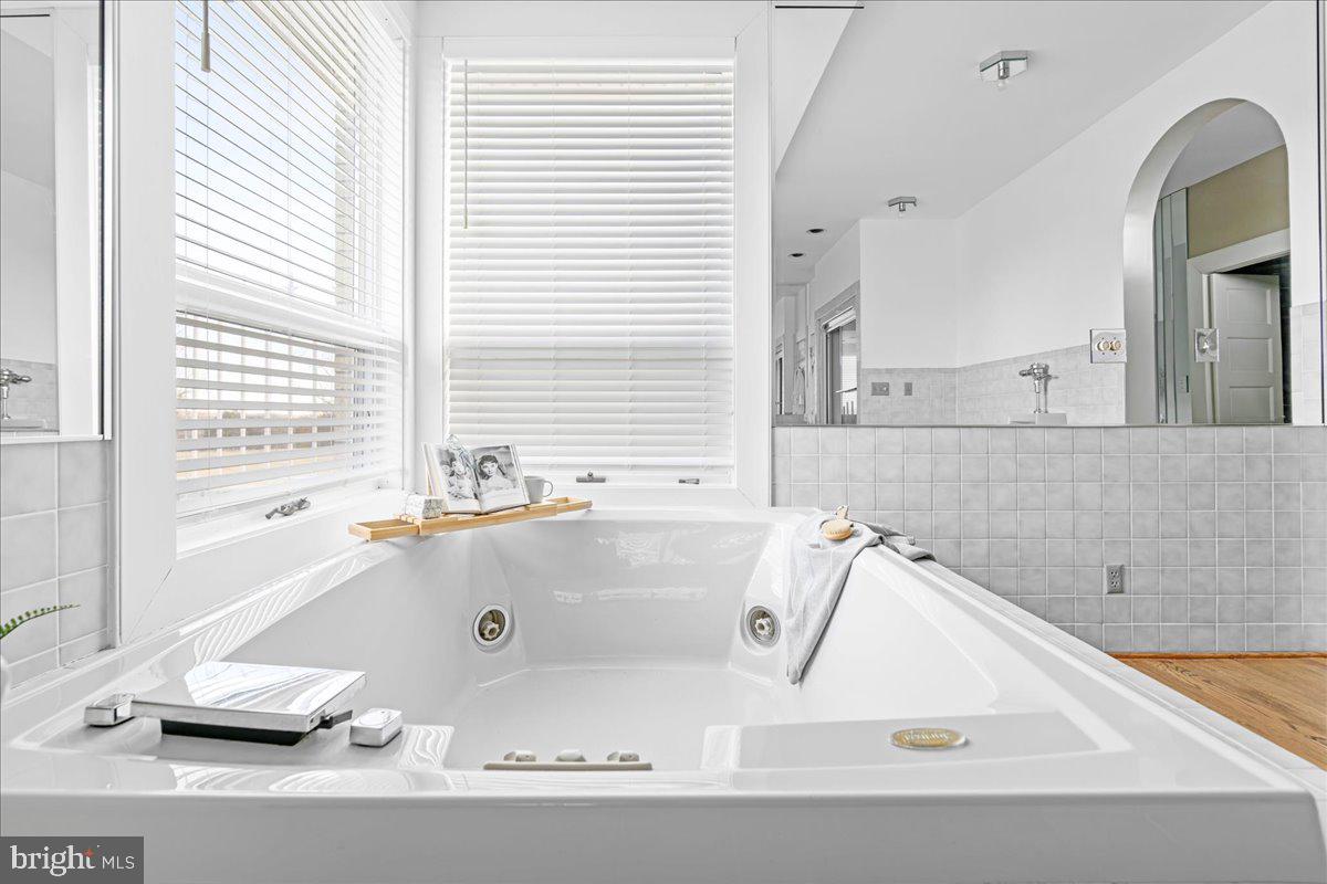 4059 LOWRY RD., GOODE, Virginia 24556, 6 Bedrooms Bedrooms, ,4 BathroomsBathrooms,Residential,For sale,4059 LOWRY RD.,VABV2000280 MLS # VABV2000280