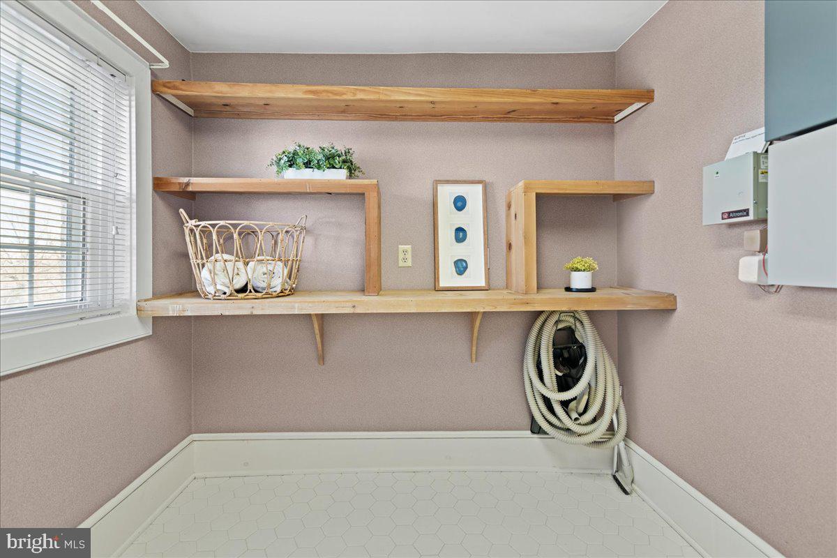 4059 LOWRY RD., GOODE, Virginia 24556, 6 Bedrooms Bedrooms, ,4 BathroomsBathrooms,Residential,For sale,4059 LOWRY RD.,VABV2000280 MLS # VABV2000280