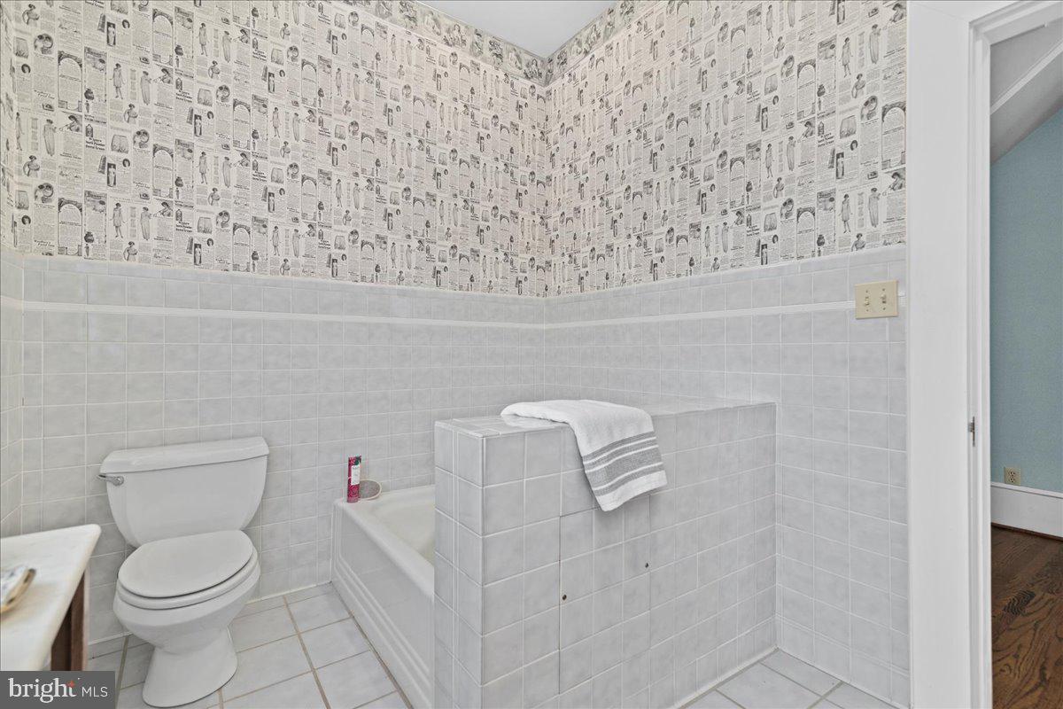 4059 LOWRY RD., GOODE, Virginia 24556, 6 Bedrooms Bedrooms, ,4 BathroomsBathrooms,Residential,For sale,4059 LOWRY RD.,VABV2000280 MLS # VABV2000280