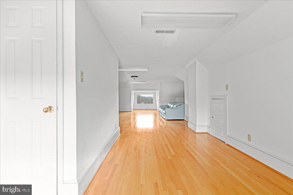 4059 LOWRY RD., GOODE, Virginia 24556, 6 Bedrooms Bedrooms, ,4 BathroomsBathrooms,Residential,For sale,4059 LOWRY RD.,VABV2000280 MLS # VABV2000280