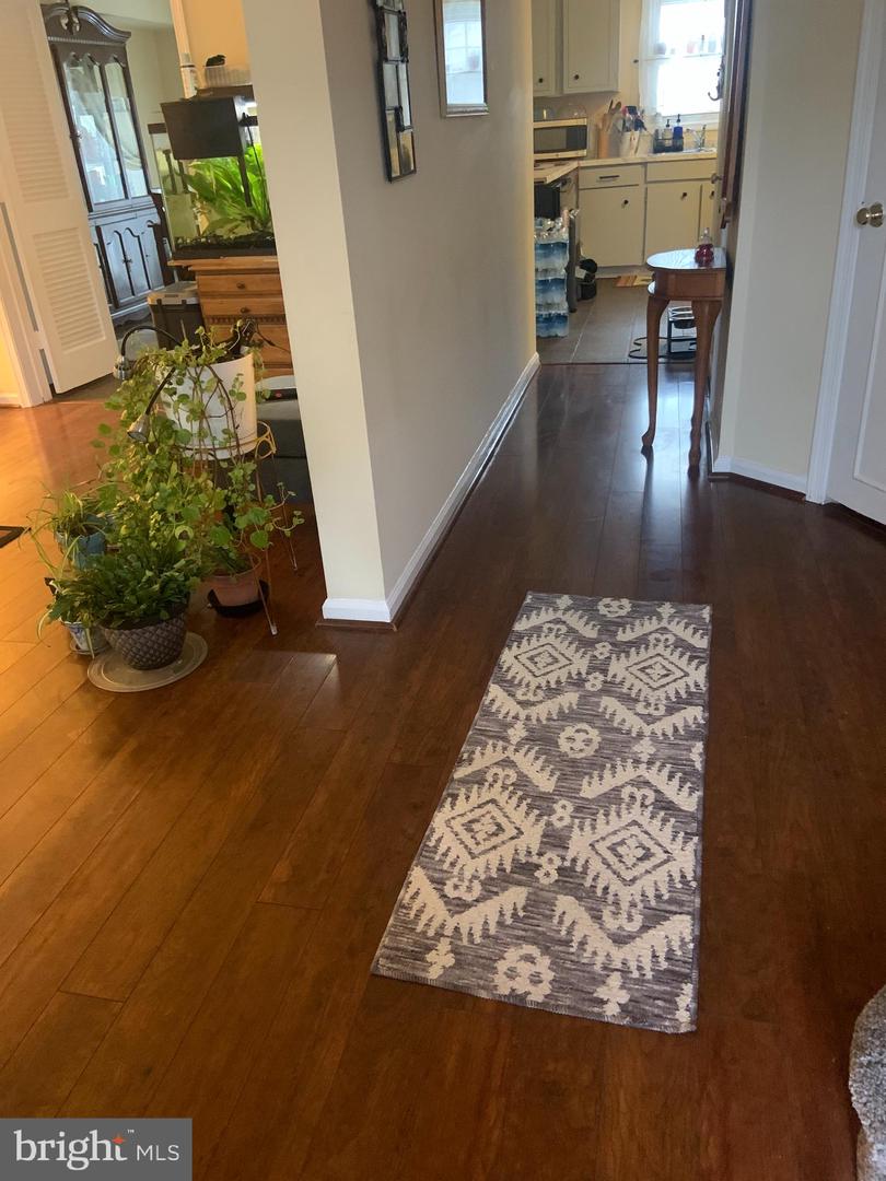 8210 CARRLEIGH PKWY #6, SPRINGFIELD, Virginia 22152, 3 Bedrooms Bedrooms, ,1 BathroomBathrooms,Residential,For sale,8210 CARRLEIGH PKWY #6,VAFX2290878 MLS # VAFX2290878 8210 CARRLEIGH PKWY #6, SPRINGFIELD, Virginia 22152, 3 Bedrooms Bedrooms, ,1 BathroomBathrooms,Residential,For sale,8210 CARRLEIGH PKWY #6,VAFX2290878 MLS # VAFX2290878