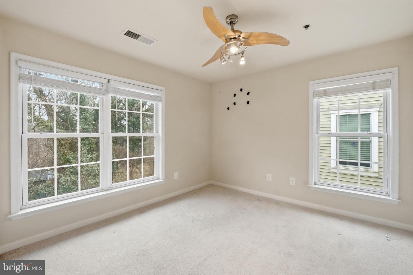 3553 HUNTLEY MANOR LN, ALEXANDRIA, Virginia 22306, 3 Bedrooms Bedrooms, ,2 BathroomsBathrooms,Residential,For sale,3553 HUNTLEY MANOR LN,VAFX2290882 MLS # VAFX2290882