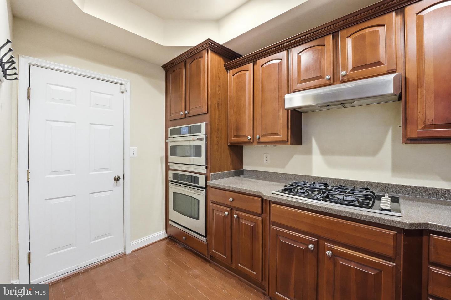 3553 HUNTLEY MANOR LN, ALEXANDRIA, Virginia 22306, 3 Bedrooms Bedrooms, ,2 BathroomsBathrooms,Residential,For sale,3553 HUNTLEY MANOR LN,VAFX2290882 MLS # VAFX2290882