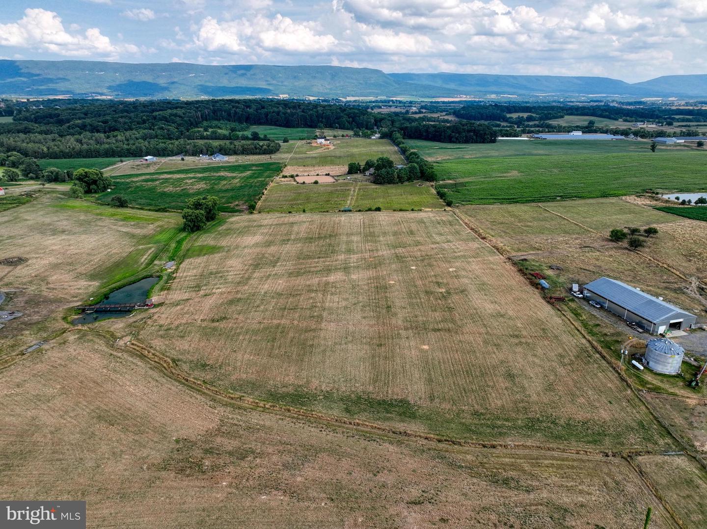 1615 PLEASANT VIEW RD, MOUNT JACKSON, Virginia 22842, 4 Bedrooms Bedrooms, ,2 BathroomsBathrooms,Residential,For sale,1615 PLEASANT VIEW RD,VASH2012018 MLS # VASH2012018