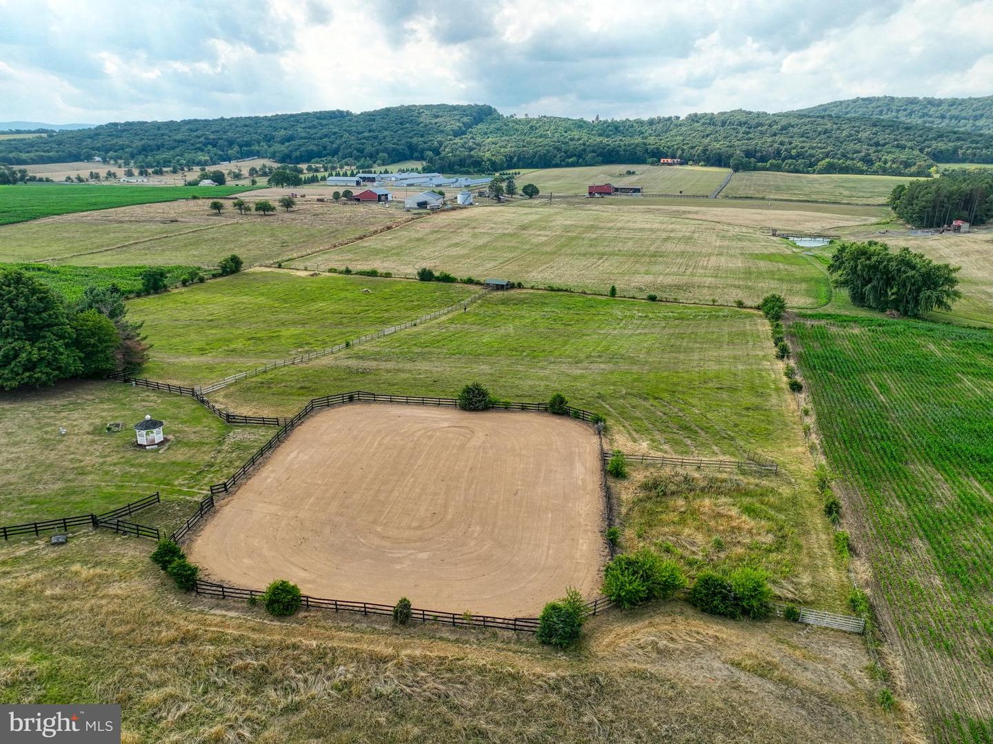 1615 PLEASANT VIEW RD, MOUNT JACKSON, Virginia 22842, 4 Bedrooms Bedrooms, ,2 BathroomsBathrooms,Residential,For sale,1615 PLEASANT VIEW RD,VASH2012018 MLS # VASH2012018