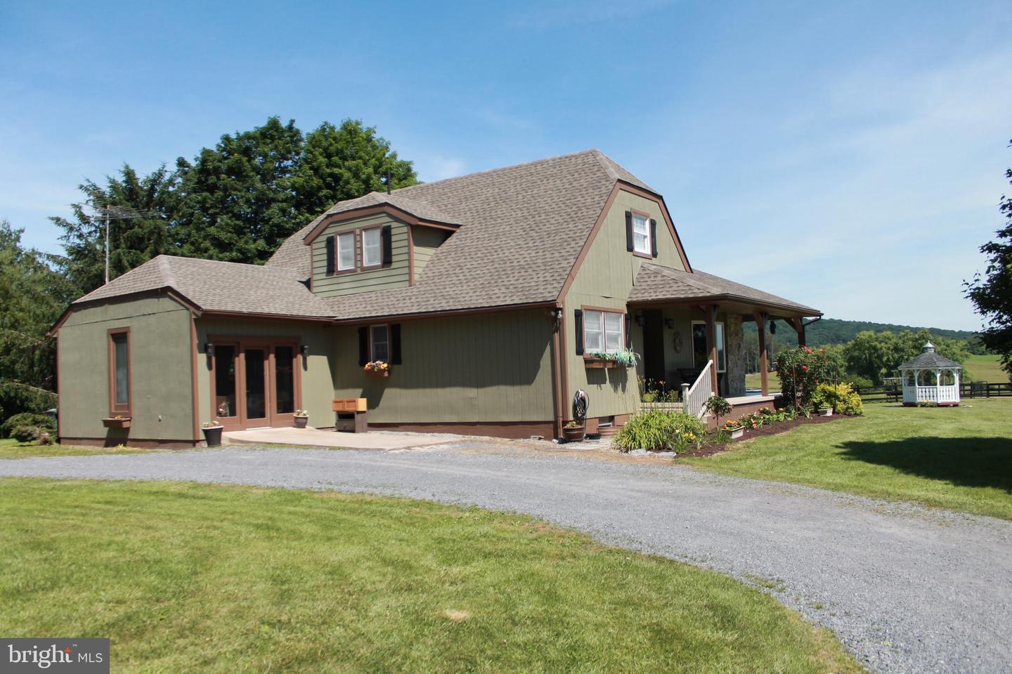 1615 PLEASANT VIEW RD, MOUNT JACKSON, Virginia 22842, 4 Bedrooms Bedrooms, ,2 BathroomsBathrooms,Residential,For sale,1615 PLEASANT VIEW RD,VASH2012018 MLS # VASH2012018