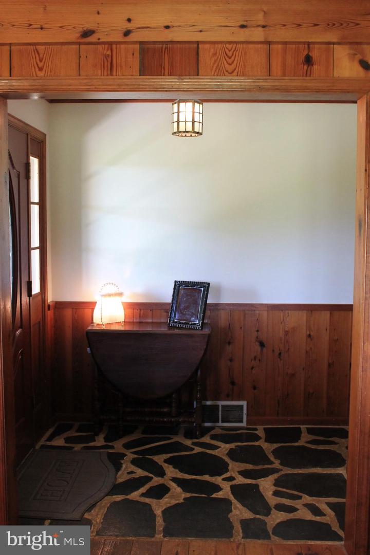 1615 PLEASANT VIEW RD, MOUNT JACKSON, Virginia 22842, 4 Bedrooms Bedrooms, ,2 BathroomsBathrooms,Residential,For sale,1615 PLEASANT VIEW RD,VASH2012018 MLS # VASH2012018