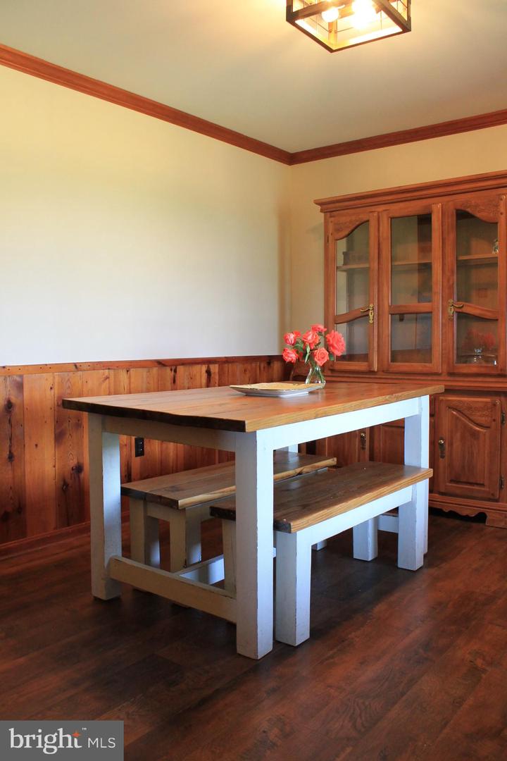 1615 PLEASANT VIEW RD, MOUNT JACKSON, Virginia 22842, 4 Bedrooms Bedrooms, ,2 BathroomsBathrooms,Residential,For sale,1615 PLEASANT VIEW RD,VASH2012018 MLS # VASH2012018