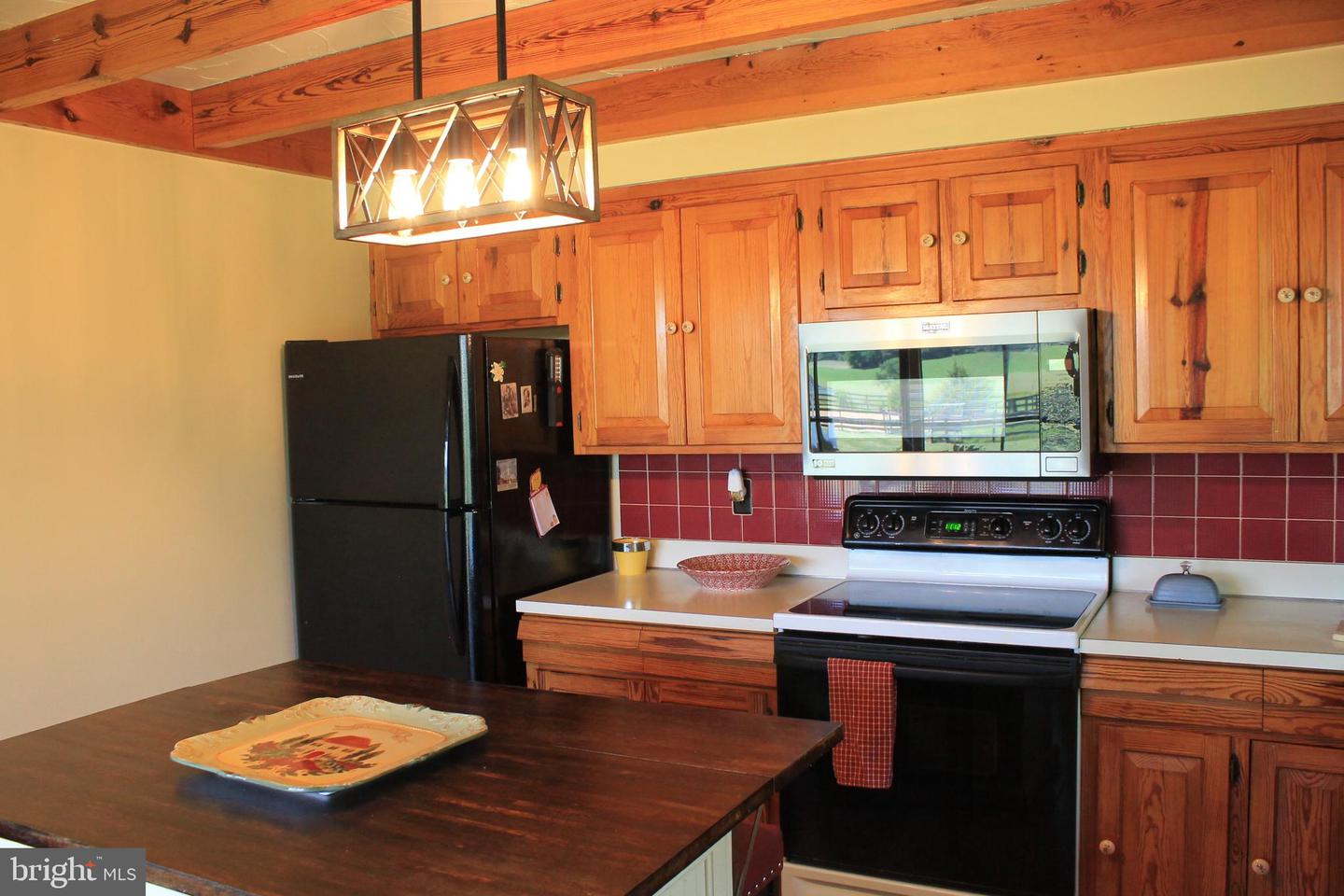 1615 PLEASANT VIEW RD, MOUNT JACKSON, Virginia 22842, 4 Bedrooms Bedrooms, ,2 BathroomsBathrooms,Residential,For sale,1615 PLEASANT VIEW RD,VASH2012018 MLS # VASH2012018