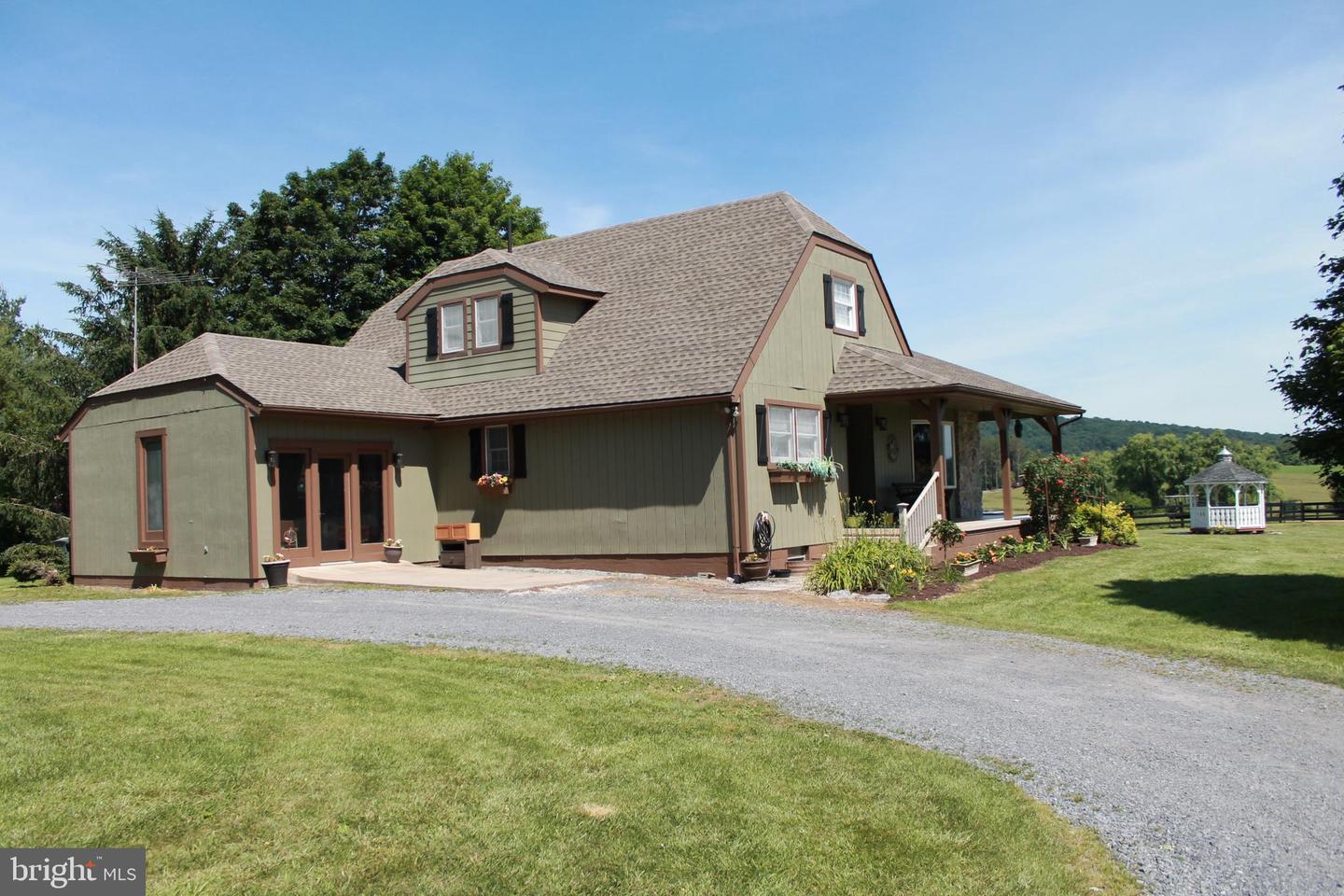 1615 PLEASANT VIEW RD, MOUNT JACKSON, Virginia 22842, 4 Bedrooms Bedrooms, ,2 BathroomsBathrooms,Residential,For sale,1615 PLEASANT VIEW RD,VASH2012018 MLS # VASH2012018