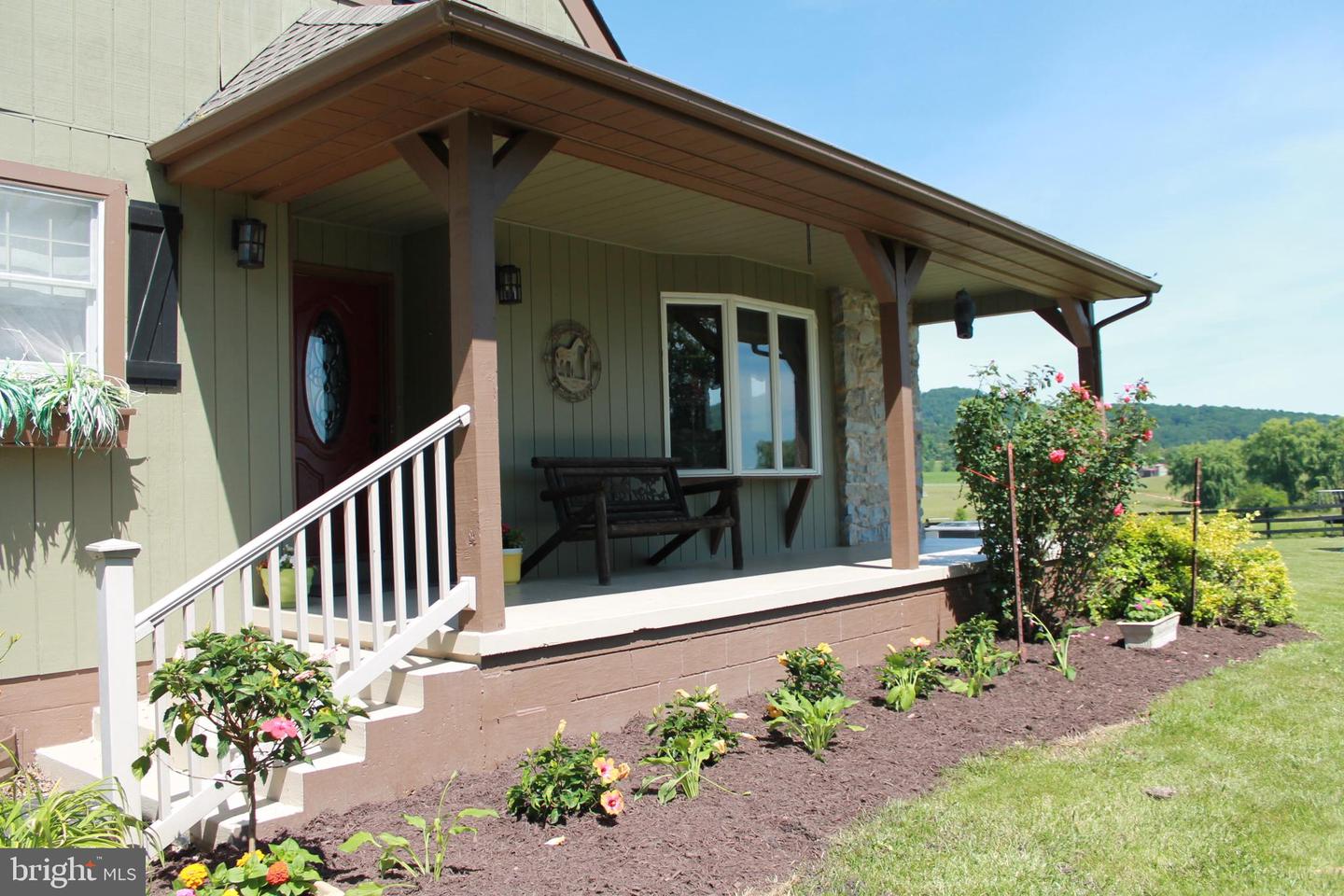 1615 PLEASANT VIEW RD, MOUNT JACKSON, Virginia 22842, 4 Bedrooms Bedrooms, ,2 BathroomsBathrooms,Residential,For sale,1615 PLEASANT VIEW RD,VASH2012018 MLS # VASH2012018