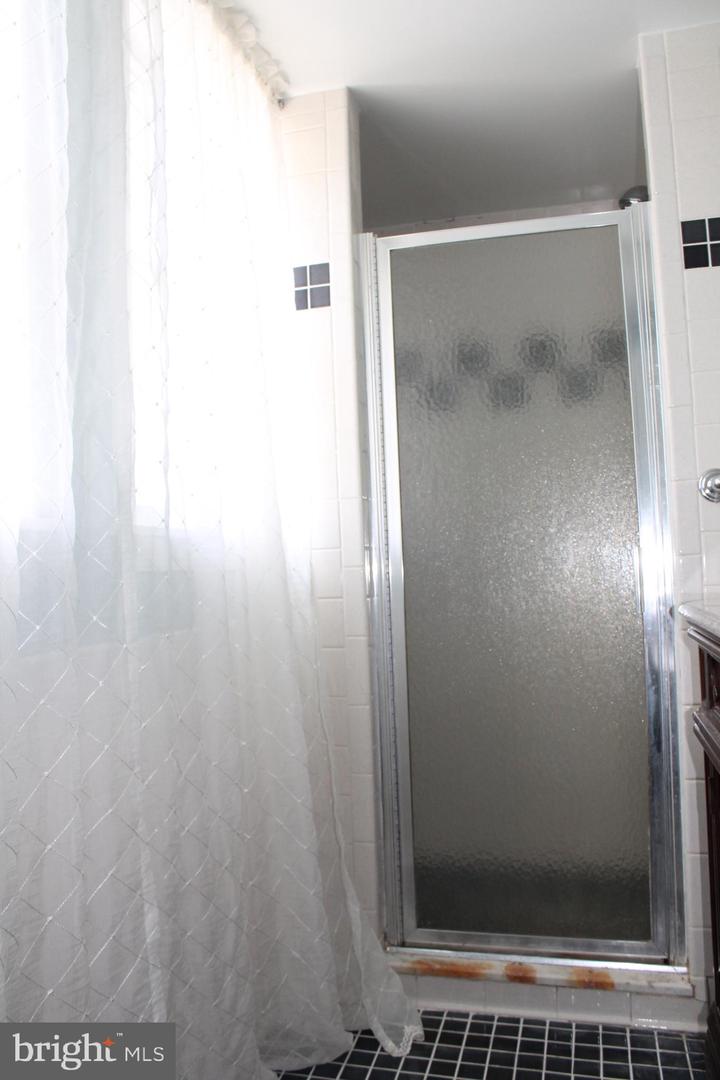 1615 PLEASANT VIEW RD, MOUNT JACKSON, Virginia 22842, 4 Bedrooms Bedrooms, ,2 BathroomsBathrooms,Residential,For sale,1615 PLEASANT VIEW RD,VASH2012018 MLS # VASH2012018