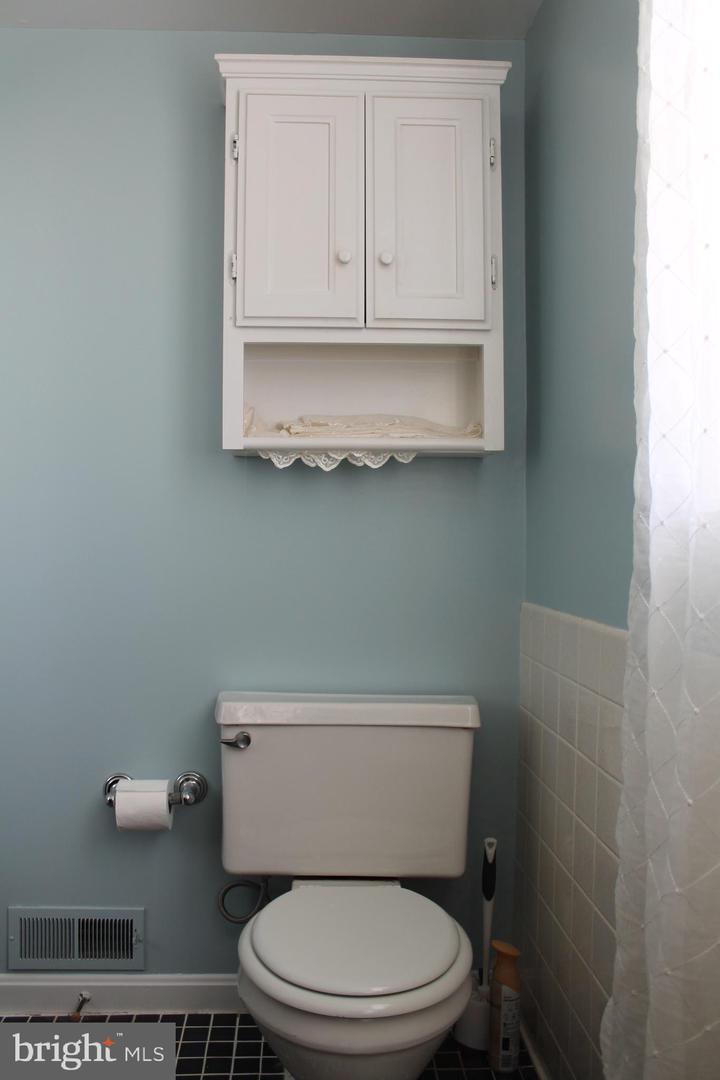 1615 PLEASANT VIEW RD, MOUNT JACKSON, Virginia 22842, 4 Bedrooms Bedrooms, ,2 BathroomsBathrooms,Residential,For sale,1615 PLEASANT VIEW RD,VASH2012018 MLS # VASH2012018