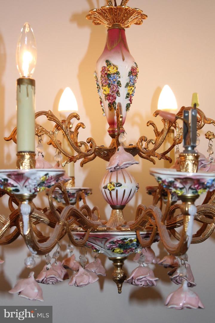 1615 PLEASANT VIEW RD, MOUNT JACKSON, Virginia 22842, 4 Bedrooms Bedrooms, ,2 BathroomsBathrooms,Residential,For sale,1615 PLEASANT VIEW RD,VASH2012018 MLS # VASH2012018