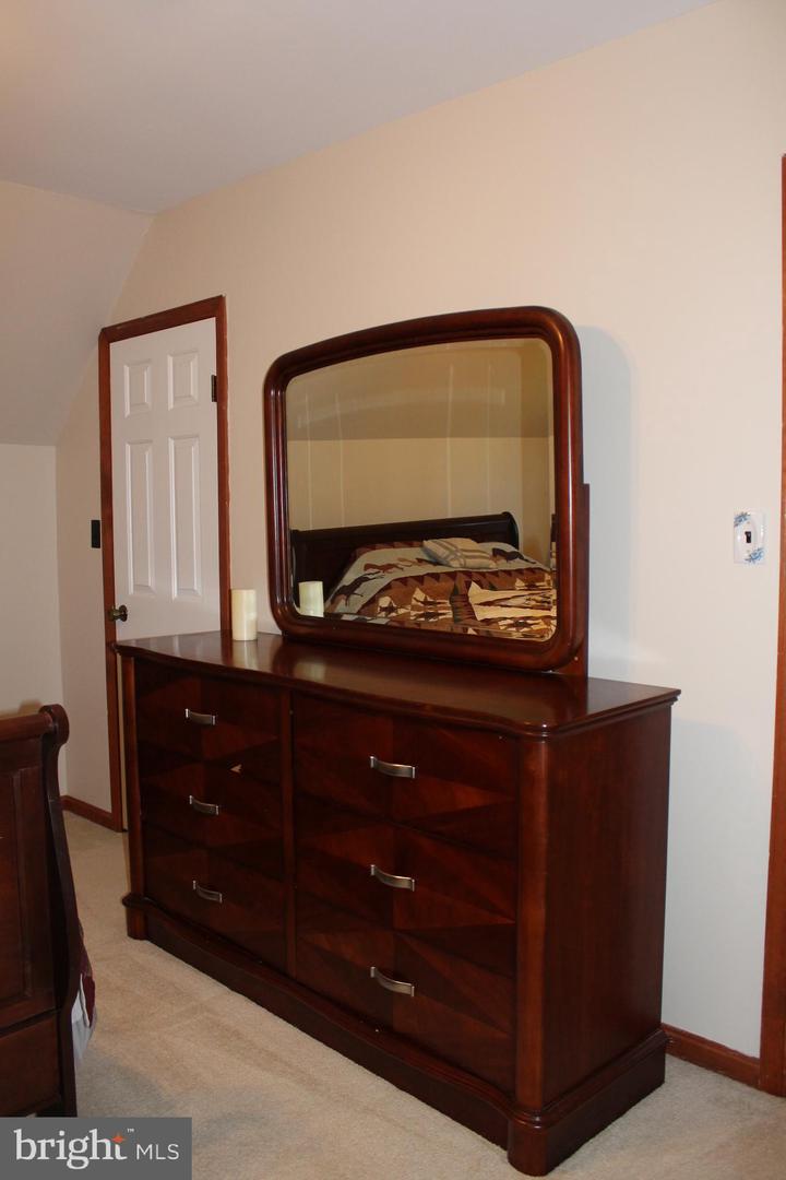 1615 PLEASANT VIEW RD, MOUNT JACKSON, Virginia 22842, 4 Bedrooms Bedrooms, ,2 BathroomsBathrooms,Residential,For sale,1615 PLEASANT VIEW RD,VASH2012018 MLS # VASH2012018